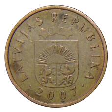 Монета 1 сантим 2007 года Латвия (аверс)