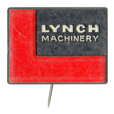 Значок рекламный Lynch Machinery (Великобритания)
