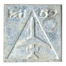 Значок ИЛ-62 (аверс)