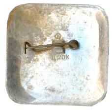 Значок Заяц и волк (вид 2)