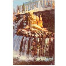 Открытка Ленинград — Петродворец.  Большой каскад Фонтан «Волхов»