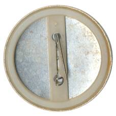 Значок рекламный DELIKAT —  «Соблазны из Норвегии» (вид 2)