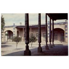 Открытка Хива — Дишан-кала. Дворец Нуруллабай. Внутренний двор.