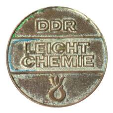 Значок ГДР — Легкая химия