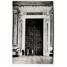 Открытка Исаакиевский собор — Северные внутренние двери. Бронза. Скульптор И.П.Витали