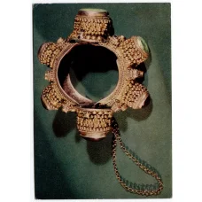 Открытка Браслет. Серебро, бирюза, альмандин. Зернь, позолота XVII-XVIII век. (аверс)