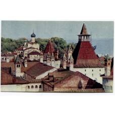 Открытка Ростов Великий — Вид сверху на башни и гражданские постройки Кремля