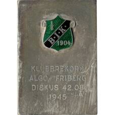 Жетон-плакетка «Рекорд клуба Альгот Фриберг — метание диска 1945 год —  42.08 м»