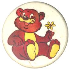 Значок Медвежонок с цветком