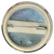 Значок Олег Яковлев (вид 2)