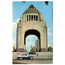 Открытка Мехико.Памятник революции