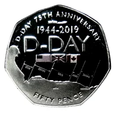 Монета 50 пенсов 2019 года Гибралтар — 75 лет высадке союзников в Нормандии (цветное покрытие, в коробке) (аверс)