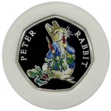 Монета 50 пенсов 2018 года Великобритания «150 лет со дня рождения Беатрис Поттер — Кролик Питер» (в коробке) (аверс)