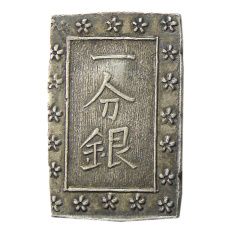 Монета 1 бу 1868-1869 года Япония (аверс)