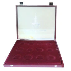 Коробка для монет номиналом 5 и 10 рублей  Олимпиада-80 (б\у) (аверс)