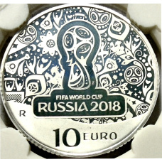 Монета 10 евро 2018 года Италия «Чемпионат мира по футболу 2018, Россия» (в слабе) (аверс)