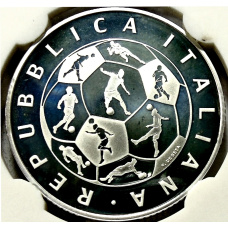 Монета 10 евро 2018 года Италия «Чемпионат мира по футболу 2018, Россия» (в слабе) (реверс)