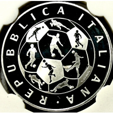 Монета 10 евро 2018 года Италия «Чемпионат мира по футболу 2018, Россия» (в слабе) (реверс)