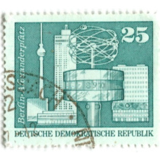 Марка «Александрплац в Берлине» Восточная Германия (ГДР) (аверс)