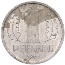 Монета 1 пфенниг 1982 года Восточная Германия (ГДР) (аверс)