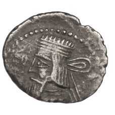 Монета Драхма 10-147 года Парфия (аверс)